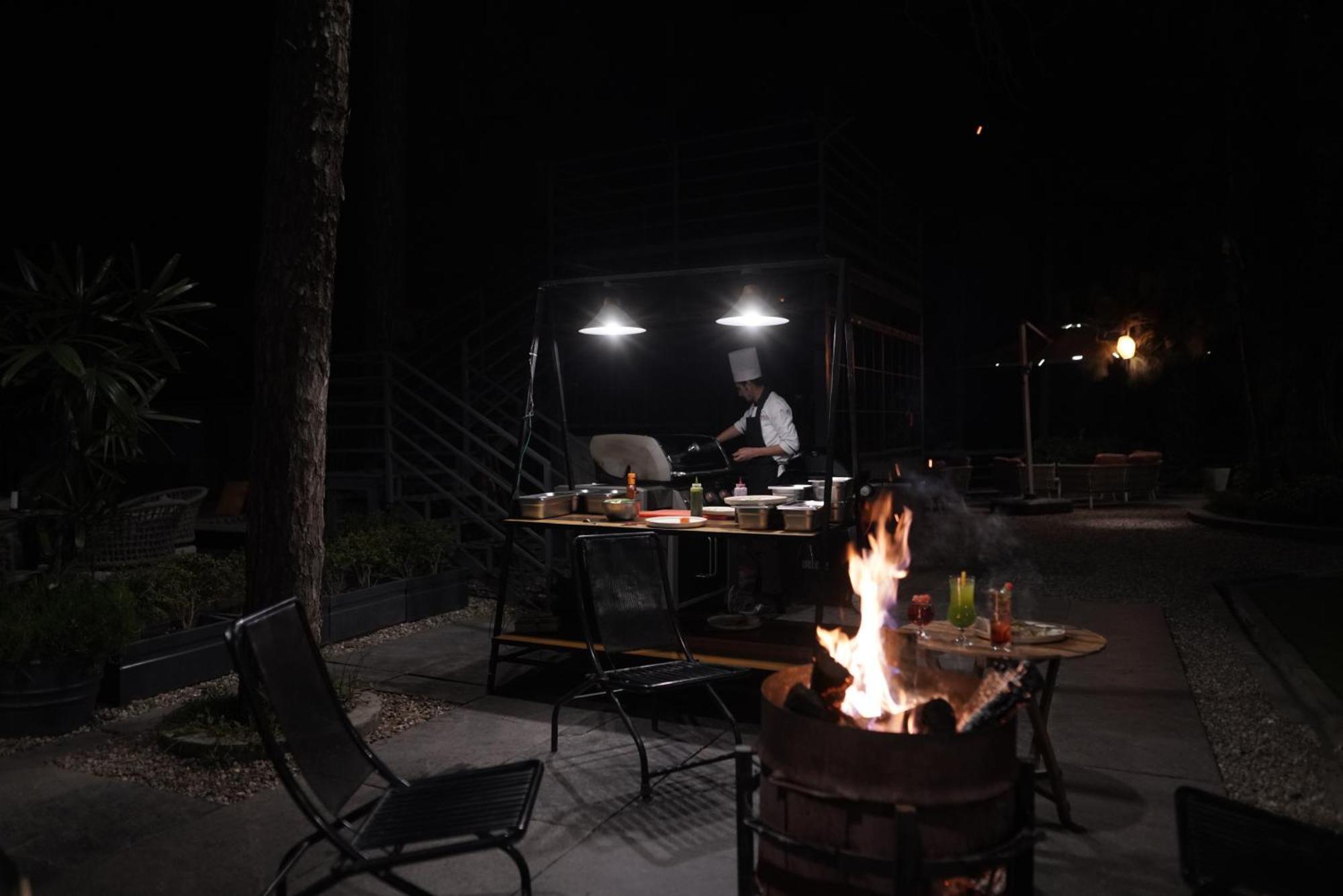 Kasauli Hills Resort Bagian luar foto